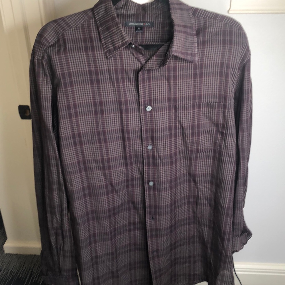 Men’s long sleeve button up dress shirt